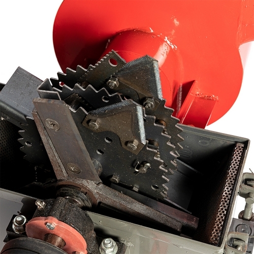 Tocator de furaje , cu turbina 350 t, 3 kw 3000 rpm fara motor si ciclon