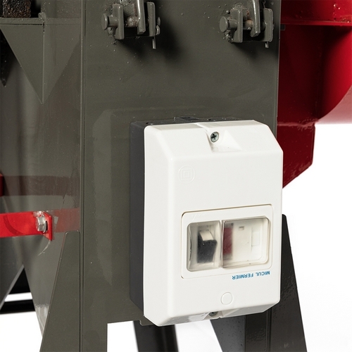 Tocator de furaje , cu turbina 350 t, 3 kw 3000 rpm fara motor si ciclon